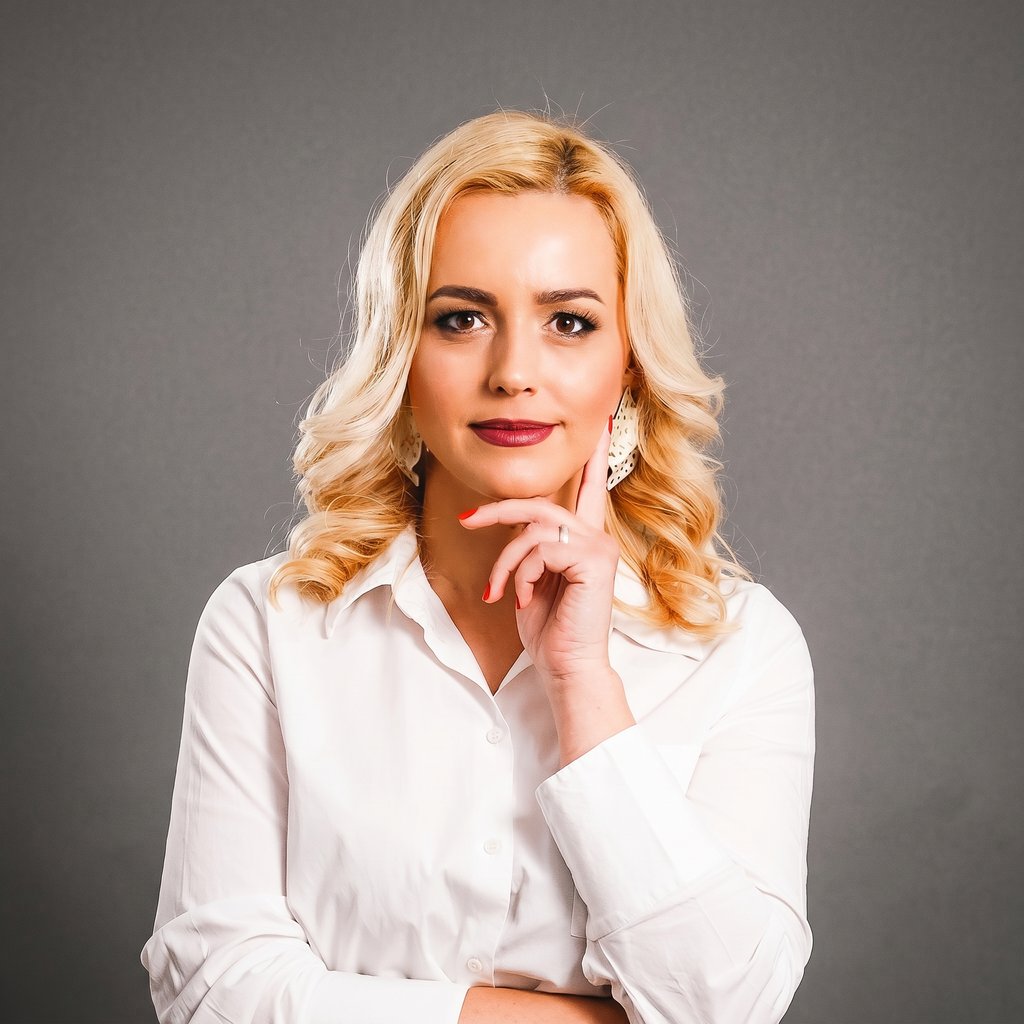 Anabela Luca — Founder, AdLemonade